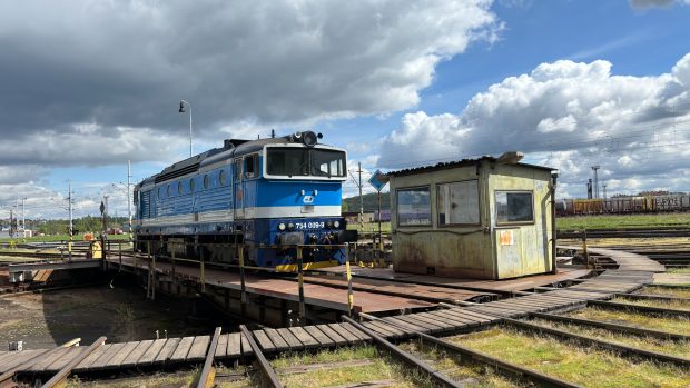 Jan Satke byl farář. Rozhodl se ale být strojvůdce a rodina ho podpořila