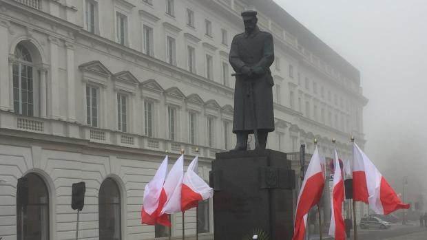 Hlavní postavou obnovení polské státnosti se stal pozdější autoritářský vládce země, maršálek Józef Pilsudski