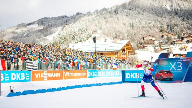 Nejlepší českou závodnicí při sprintu na Světovém poháru biatlonistek ve Francii byla na 19. místě Lucie Charvátová