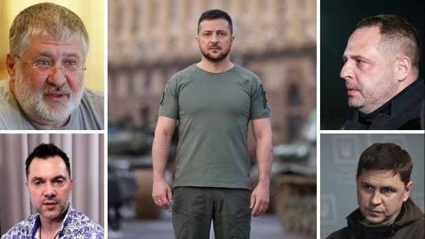 Volodymyr Zelenskyj (uprostřed) a lidé, kteří stojí v jeho pozadí. Oligarcha Ihor Kolomojskyj (vlevo nahoře), Andrij Jermak (vpravo nahoře), Oleksij Arestovyč (vlevo dole) a Mychajlo Podoljak