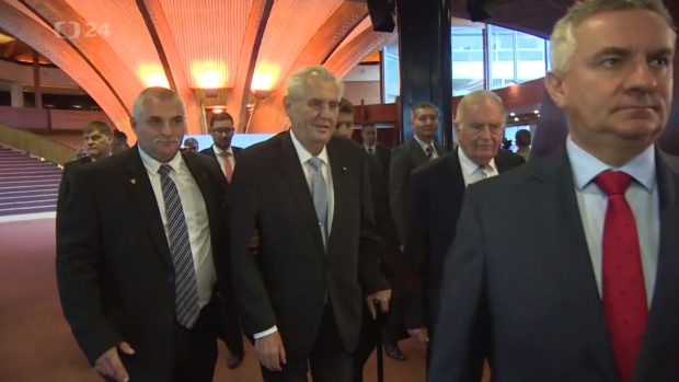 Miloš Zeman během jeho úterní návštěvy sídla Rady Evropy ve Štrasburku.