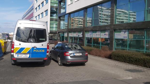 Policie zasahovala ve společnosti OKsystem.