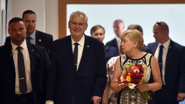 Prezident Miloš Zeman a jihočeská hejtmanka Ivana Stráská (ČSSD) na návštěvě Jihočeského kraje.