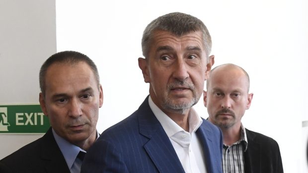 Předseda ANO Andrej Babiš dorazil 25. července v Praze do Poslanecké sněmovny na schůzi vyšetřovací komise k únikům informací z vyšetřovacích spisů.