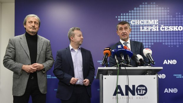 Martin Stropnický, Richard Brabec a Andrej Babiš po pondělním jednání s kandidáty na ministry v sídle hnutí ANO na pražském Chodově