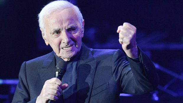 Francouzsko-arménský zpěvák a herec Charles Aznavour vystoupil v pražském Kongresovém centru.