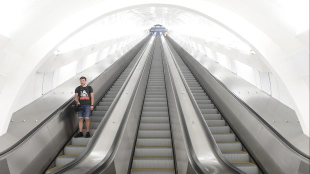 Nové eskalátory ve stanici metra B Anděl