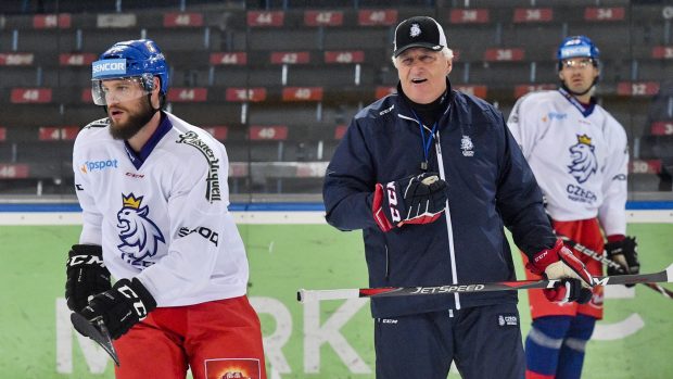 Miloš Říha při tréninku hokejové reprezentace spolu s Michalem Jordánem