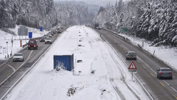 Během soboty i neděle se na rozestavěném úseku D1 nikdo neukázal