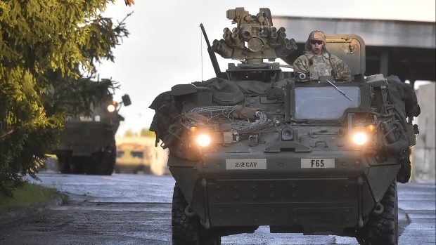 Z Česka ve středu v noci odjeli poslední vojáci z amerického vojenského konvoje. Jeho poslední část opustila české území na hraničním přechodu v Břeclavi kolem 02.00