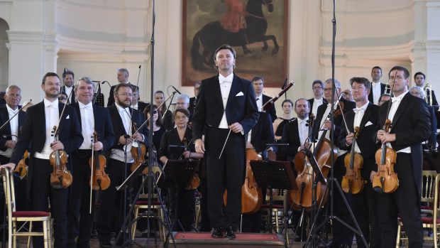 Společný koncert České filharmonie a filharmonie Brno ve Valticích na podporu obcí zasažených tornádem