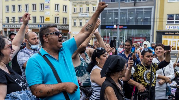 Romové v Ústí nad Labem protestovali proti rasové diskriminaci.