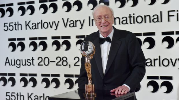 Michael Caine s Křišťálovým globem za mimořádný umělecký přínos světové kinematografii