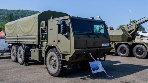 Ještě letos kopřivnická tatrovka dodá 200 kusů automobilů, zbylých devět do armádních skladů přijede počátkem příštího roku (ilustrační foto)