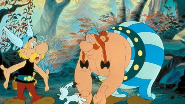 Asterix (vlevo), Obelix a pejsek Idefix (v pravo)