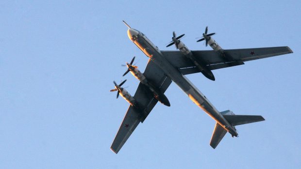 Rusko odpálilo rakety ze strategických bombardérů Tupolev Tu-95MC, jde o velký čtyřmotorový turbovrtulový strategický letoun