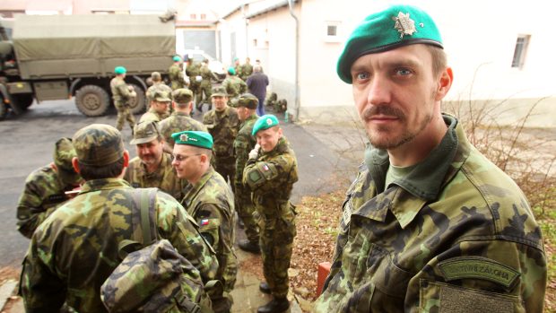 29 &quot;záložáků&quot; z jednotky Aktivní zálohy Krajského vojenského velitelství Karlovy Vary na cvičení Hradba 2016