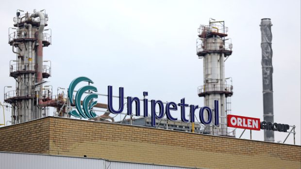 Petrochemický holding Unipetrol