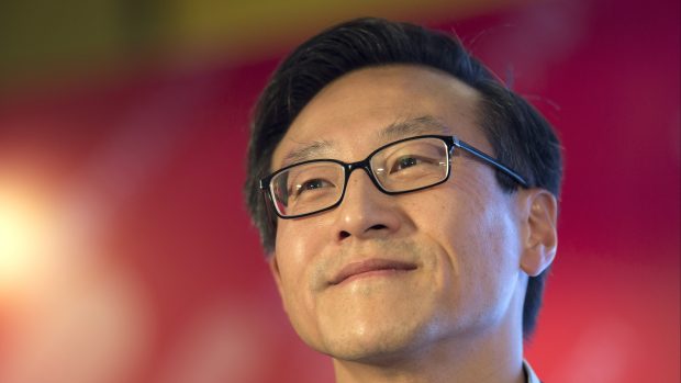 Spoluzakladatel největšího čínského internetového prodejce Alibaba Joe Tsai