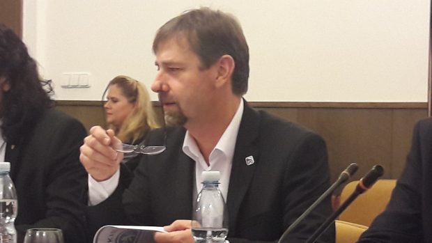 Radek Koten z hnutí SPD na ustavujícím jednání bezpečnostního výboru sněmovny v listopadu 2017
