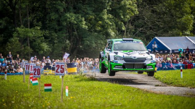 Škoda Fabia R5 Jana Kopeckého a Pavla Dreslera na Barum Rally ve Zlíně