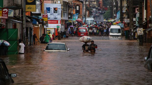 Zaplavené ulice v hlavním městě Madagaskaru Antananarivu na počátku ledna 2020.