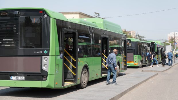 Autobus v Tbilisi