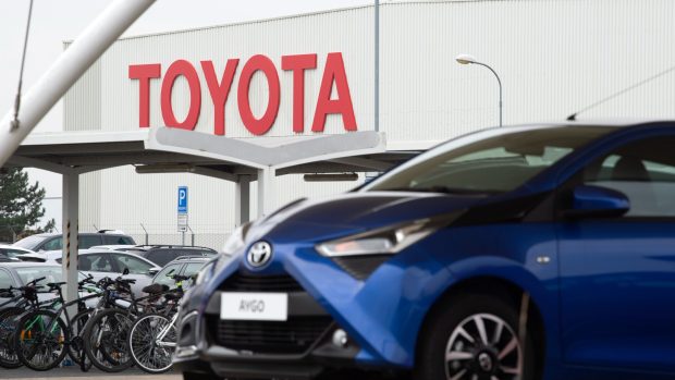 Odboráři kolínské automobilky Toyota v pondělí vypověděli kolektivní smlouvu mezi zaměstnanci a vedením