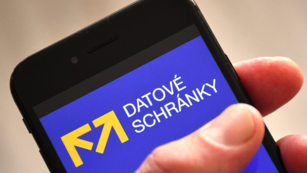 Povinnost mít datové schránky se od roku 2023 týká všech právnických osob i živnostníků