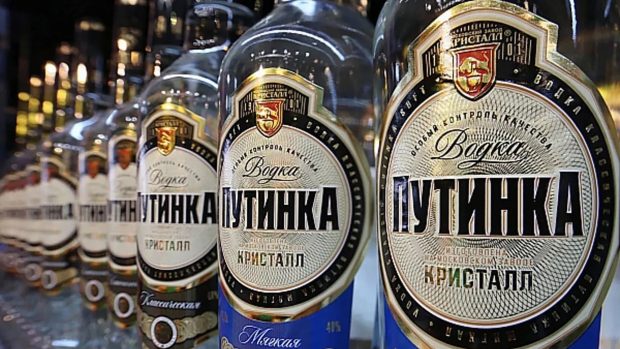 Vodka Putinka mohla Putinovi vydělat až půl miliardy dolarů