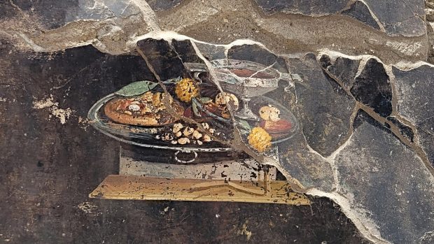 Freska nalezená v Pompejích podle archeologů může představovat předchůdce dnešní pizzy