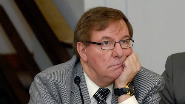 Někdejší státní senátor Ray Holmberg uvedl, že si v Praze platil mladé maséry a někteří z nich mu poskytovali sexuální služby (archivní foto)