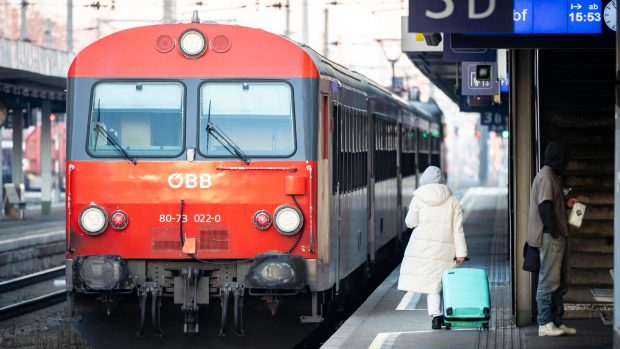 Vlak rakouských drah (ÖBB)