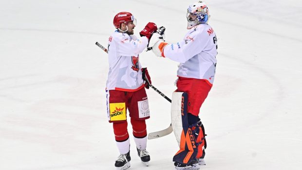 Hokejisté Hradce Králové porazili v utkání 43. kola extraligy České Budějovice 4:0 a po měsíci a jednom dni si připsali tříbodové vítězství