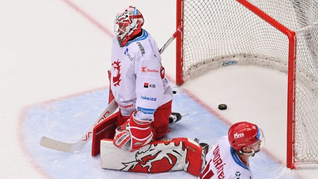 HC Oceláři Třinec zatím prohráli v semifinále play off Extraligy ledního hokeje všechny tři zápasy s HC Spatra Praha