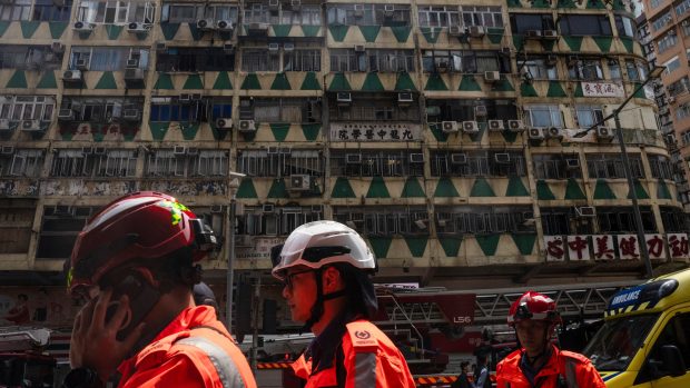 Obytný dům v Hongkongu, ve kterém vypukl požár