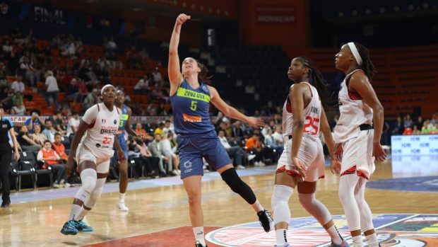 Basketbalistky USK Praha zabojují v Eurolize o bronzové medaile