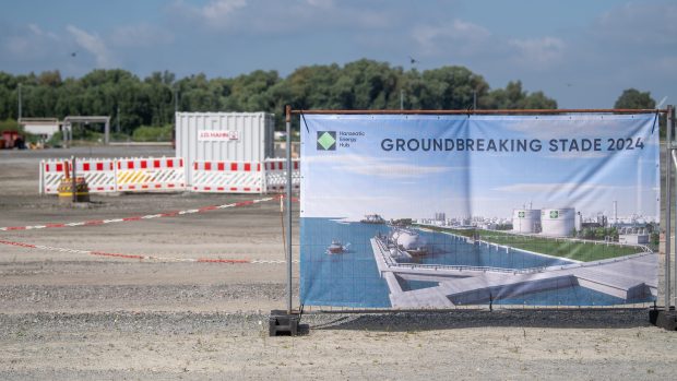 V německém Stade začala stavba LNG terminálu