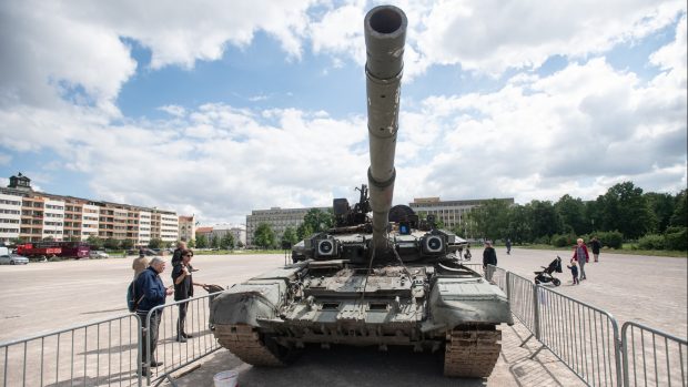 Na pražskou Letenskou pláň si lidé můžou přijít prohlédnout zbraně, které zneškodnila ukrajinská armáda při ruské okupaci