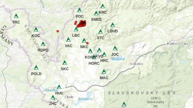 Mapa epicenter probíhající seismické aktivity