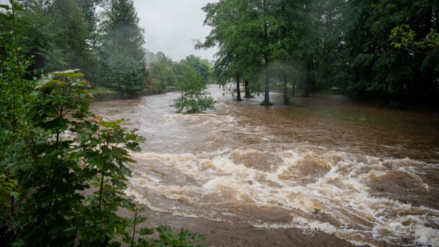 Povodně ve městě Hejnice na Frýdlantsku v neděli ráno