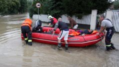 Rozvodněná řeka Handlovka v Prievidzi