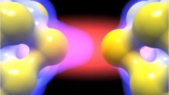 Nanoantény zesilují laserové světlo pomocí dvojic jemných, sotva se dotýkajících zlatých nanohrotů.