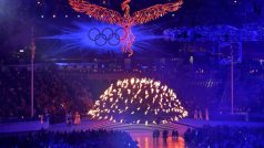 Nad olympijský stadion v Londýně se vznesl bájný Fénix