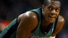 Rajon Rondo utkání Bostonu s Brooklynem nedohrál, byl vyloučen