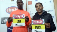 Světový rekordman Zersenay Tadese z Eritreje (vpravo) a Philemon Kimeli Limo z Keni (vlevo)