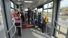 Dopravní podnik města Olomouce (DPMO) uvedl do provozu nové tramvaje typu VarioLFplus/o z Krnovských opraven a strojíren. Budou jezdit na nově budované tramvajové trati na sídliště Nové Sady