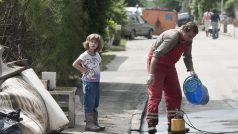 Úklid po povodni v oblasti Zbraslavi, Chuchle a Lahoviček