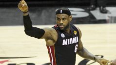 LeBron James z týmu Miami během 4. finálového duelu proti San Antoniu