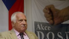 Bývalý prezident Václav Klaus se 17. června v Praze zúčastnil diskuzního večera Akce D.O.S.T.